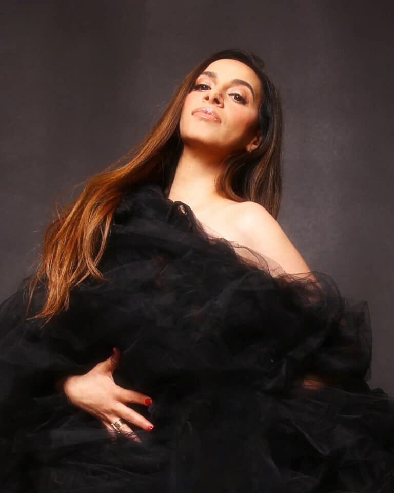 BIO - YAEL JAMES OFFICAL