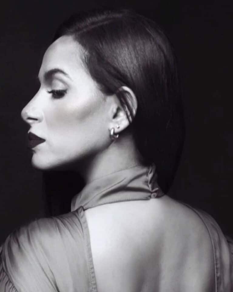 GALLERY- Yael James Official